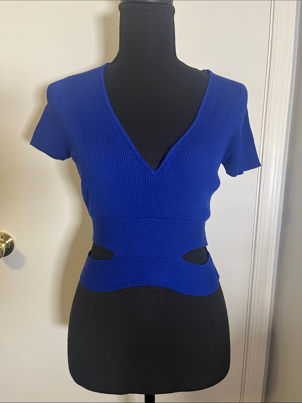 Zara S Y2K Cobalt Blue Ribbed V-Neck Crop Top with Side Cutouts